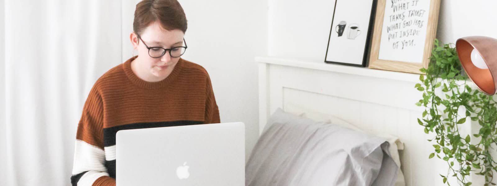 A student reviewing local apartment and other off-campus housing options.